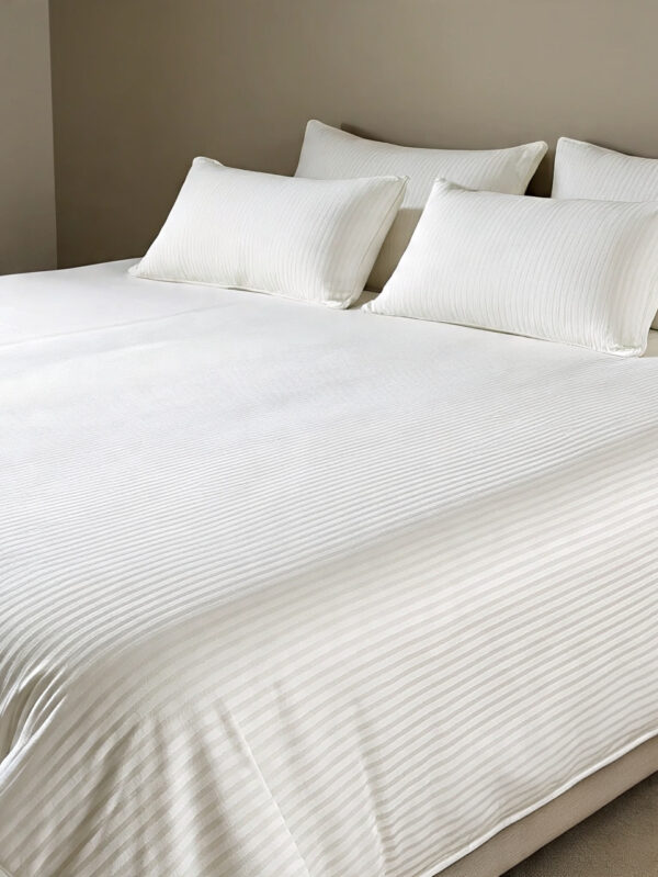White 210 TC Stipes Bedsheet